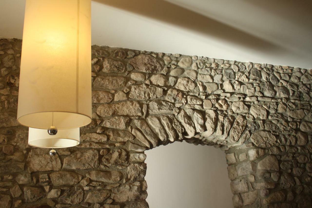 הוילה El Castell De La Pobla De Lillet (Adults Only) מראה חיצוני תמונה