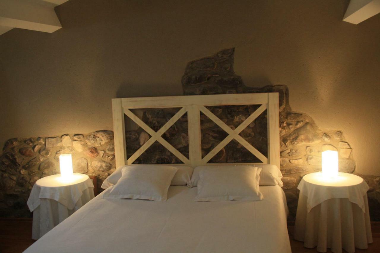 הוילה El Castell De La Pobla De Lillet (Adults Only) מראה חיצוני תמונה